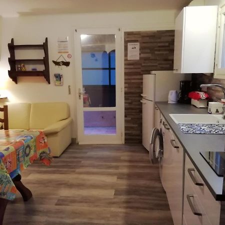 Appartement Classe 3 Etoiles Au 1Er Etage D'Une Maison Avec Jardin Dans Un Quartier Calme Кавалер-сюр-Мер Экстерьер фото