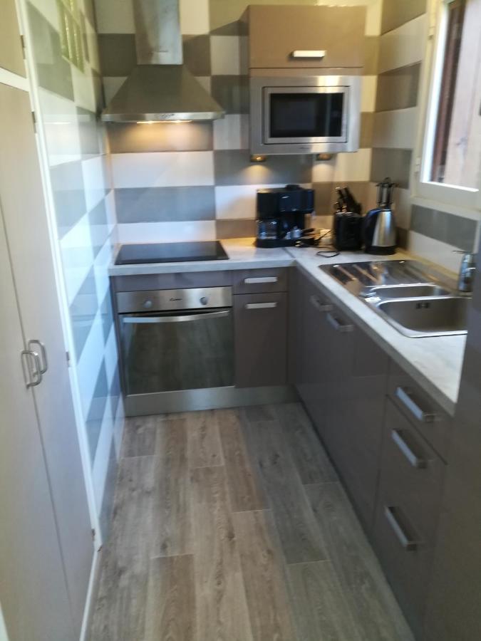 Appartement Classe 3 Etoiles Au 1Er Etage D'Une Maison Avec Jardin Dans Un Quartier Calme Кавалер-сюр-Мер Экстерьер фото