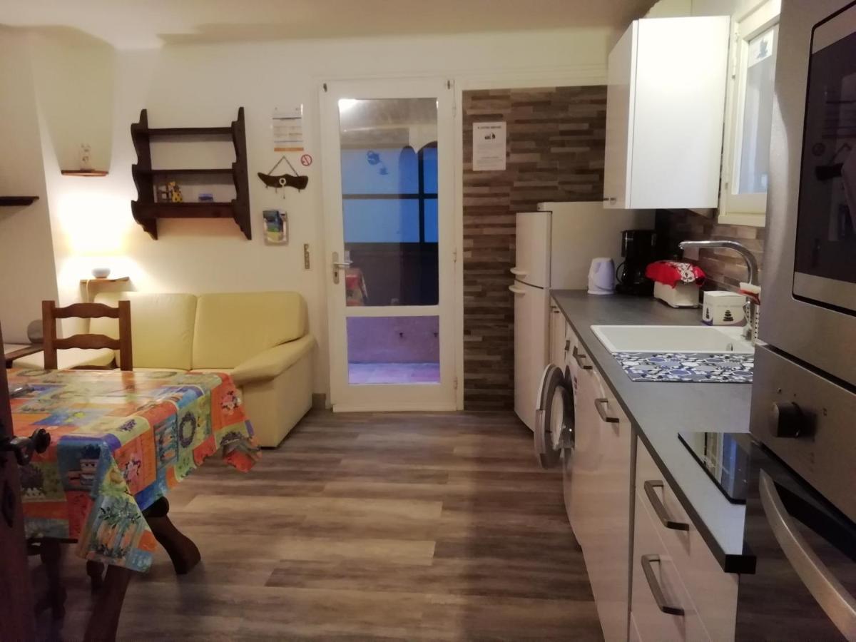 Appartement Classe 3 Etoiles Au 1Er Etage D'Une Maison Avec Jardin Dans Un Quartier Calme Кавалер-сюр-Мер Экстерьер фото